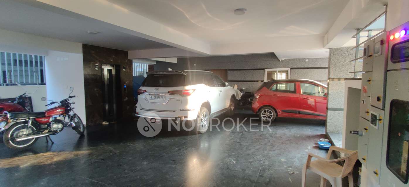 4+ BHK House For Sale  In Singasandra