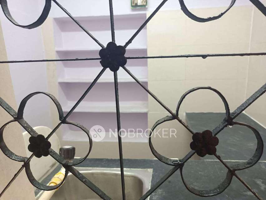 1 BHK House For Sale  In  Naseeb Nagar