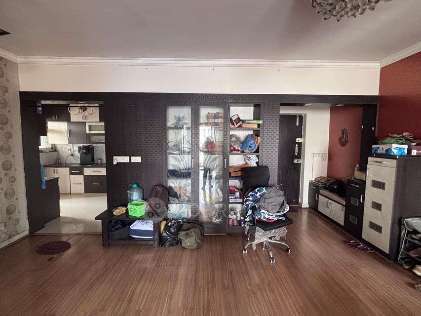 Single Room for Female In 3 BHK  In Enrich Apartment In  Mahadevapura