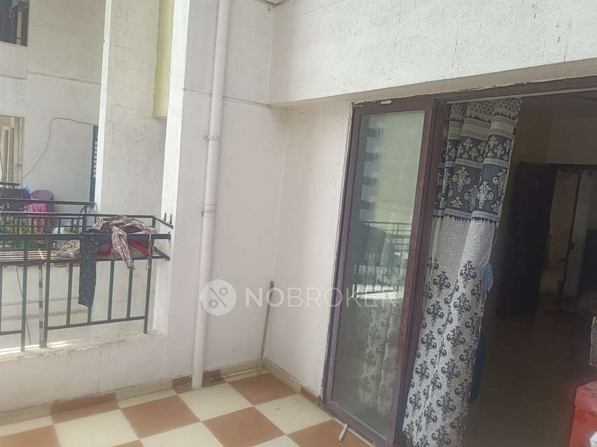 2 BHK Flat In Savannah 2 Co-operative Housing Society Limited for Rent  In Wagholi