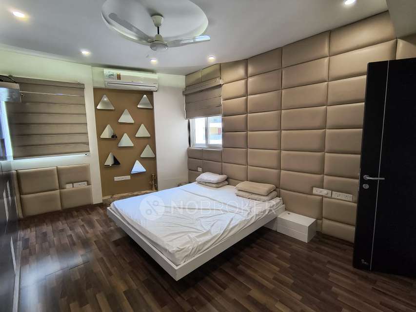 3 BHK Flat In Vaswani Reserve For Sale  In Marathahalli Sarjapur Outer Ring Road, Bangalore