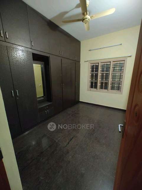 2 BHK House for Rent  In Nanda Building