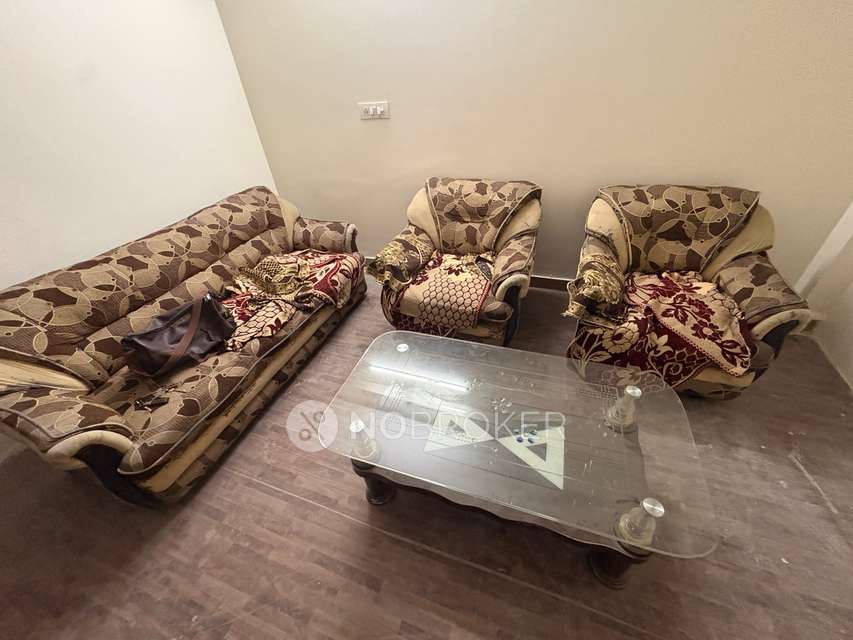 3 BHK Flat In Apartment  For Sale  In East Vinod Nagar