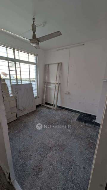 1 BHK Flat In Co Mulick,273, Shanivar Peth,onkardarshan Building,pune-30,(opposite Onkareshwar Mandir) for Rent  In Gr9x+vv9, Omkareshwar Chowk, Shaniwar Peth, Pune, Maharashtra 411030, India