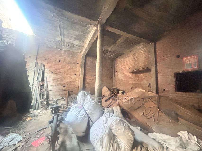 Plot For Sale  In Uttranchal Colony Gali No 11