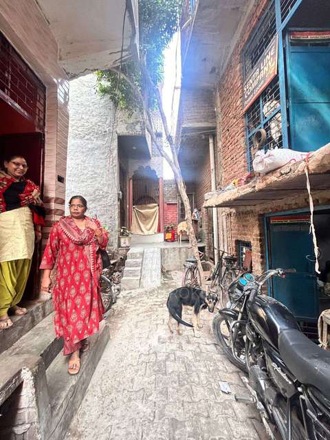 Plot For Sale  In Uttranchal Colony Gali No 11