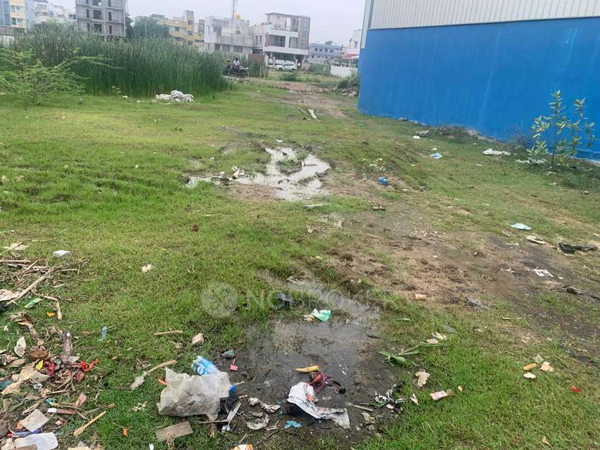 Plot For Sale  In Korattur