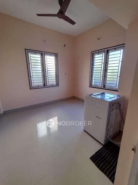 2 BHK Flat In Shrijay Aadarsh Apartment For Sale  In Oggiyamduraipakkam