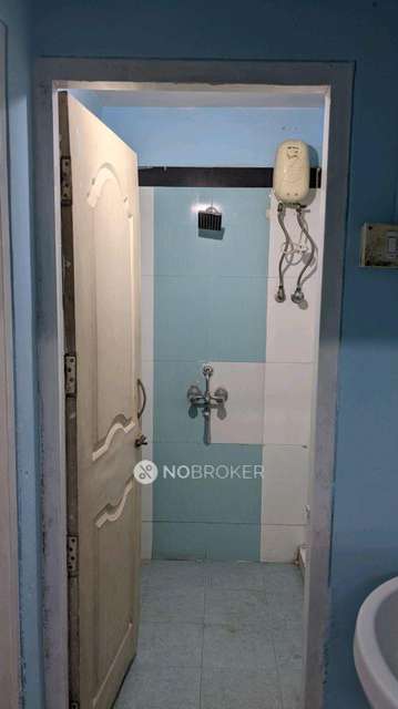 1 BHK Flat In Sunrise Tower For Sale  In Unnat Nagar, Goregaon West