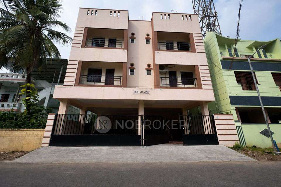 4+ BHK Flat In Rk Apartment  For Sale  In Alagesan Nagar, Ambattur