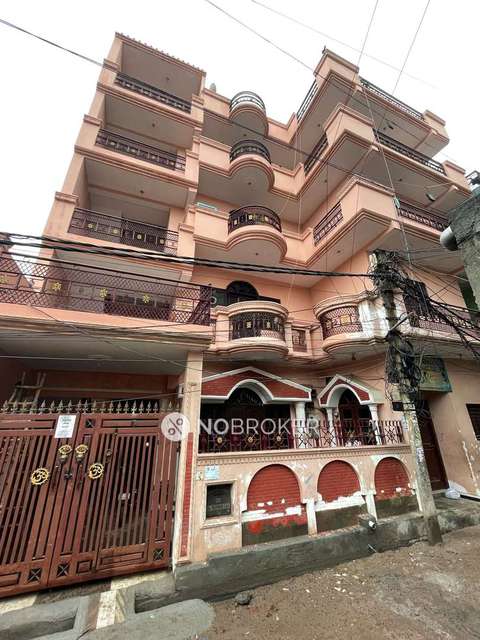 PG for Girls in Sector 44