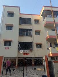 Single Room for Female In 3 BHK  In Dhoka Colony In Dhoka Colony