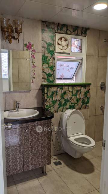 2 BHK Flat In Prestige Lakeside Habitat, Varthur For Sale  In Block Iii - Calliope