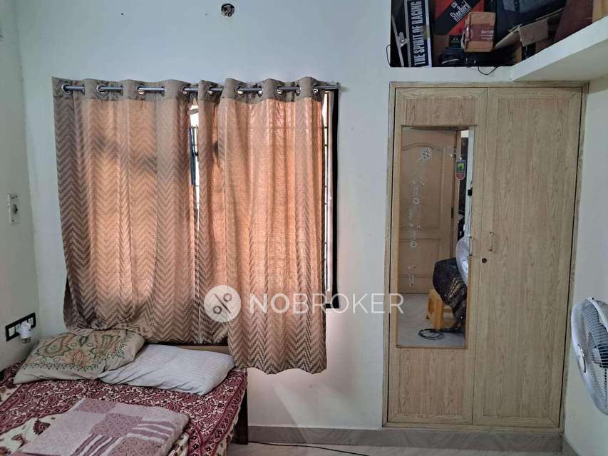 2 BHK Flat In Sri Chakra Apartment For Sale  In Guindy