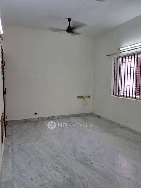 2 BHK Flat In A S Square Apartments, Chennai For Sale  In Nungambakkam