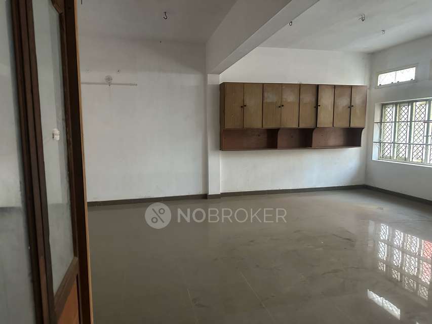 Office Space in Periyamet, Chennai for Rent 