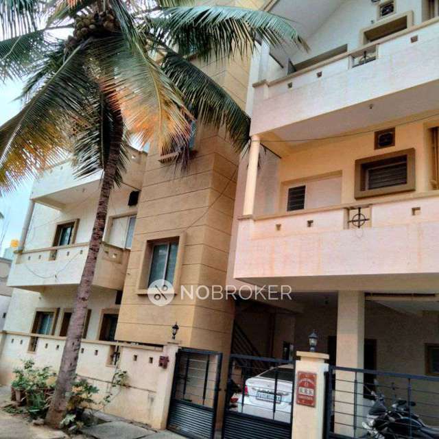 4+ BHK Flat In Standalone Building  For Sale  In Kadugodi