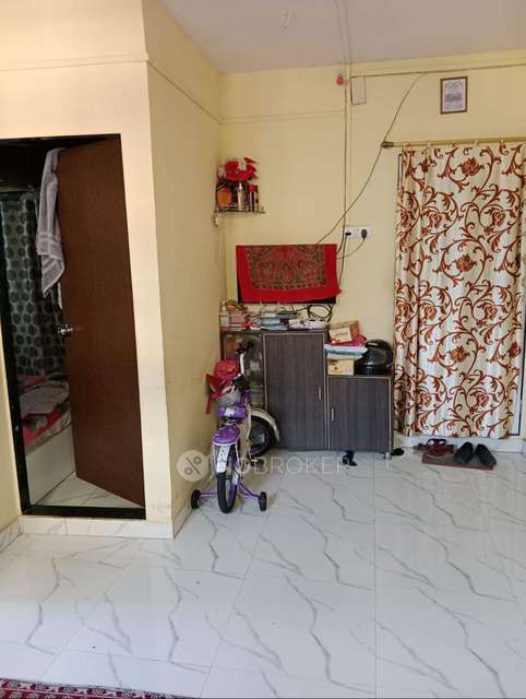 1 BHK Flat In Urgent Sell 1 Bhk For Sale  In Kurla