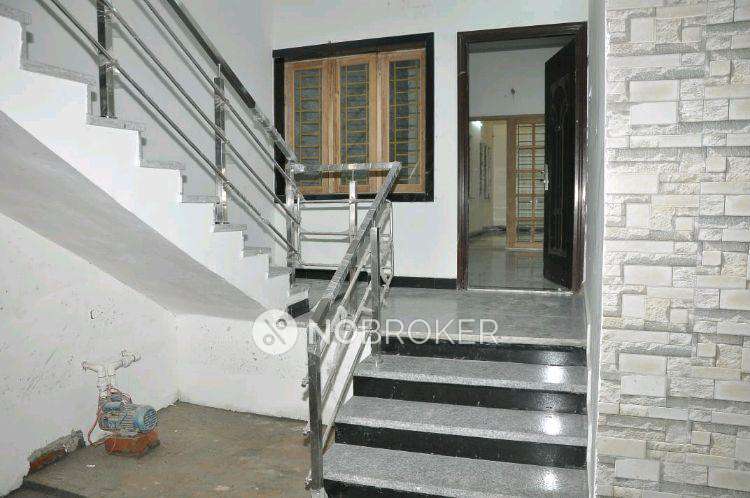 4+ BHK Flat For Sale  In Thiruvanmiyur