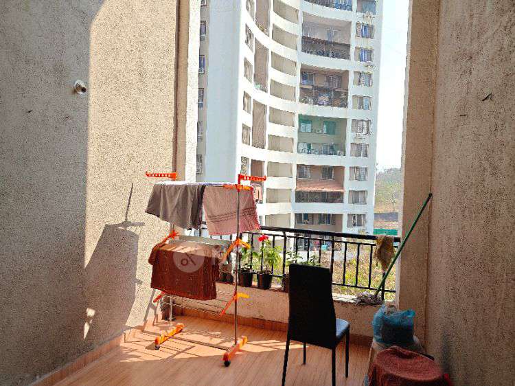 Single Room for Female In 2 BHK  In Aura Solis In Wanowrie