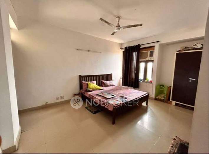 Single Room for Female In 3 BHK  In Hindustan Petroleum Co-op Housing Society In Amit Nagar