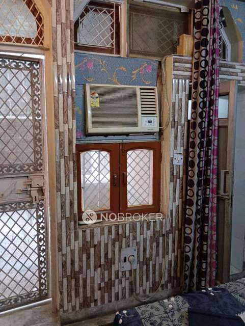 1 BHK Flat In Sb for Rent  In Sector 22