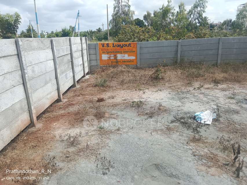 Plot For Sale  In Vs Layout Phase 2 In Gundur