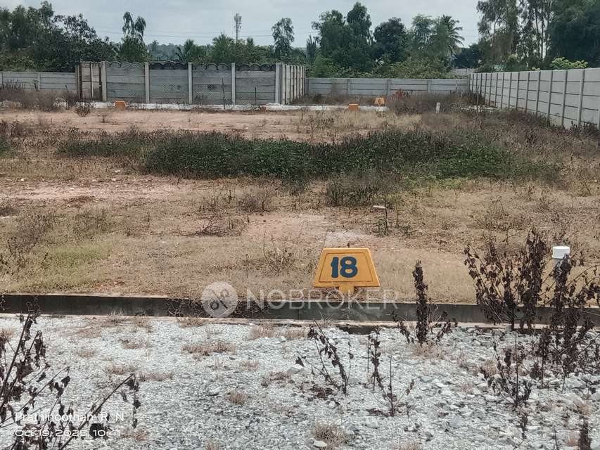 Plot For Sale  In Vs Layout Phase 2 In Gundur