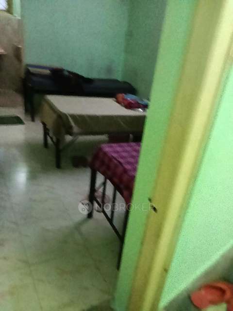 PG for Girls in 425, 80 Feet Road