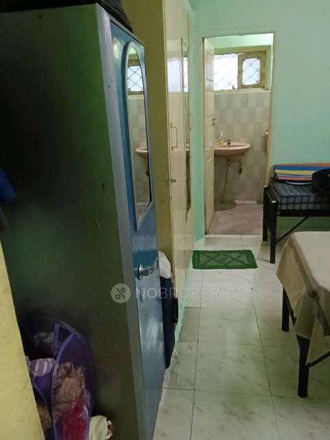 PG for Girls in 425, 80 Feet Road