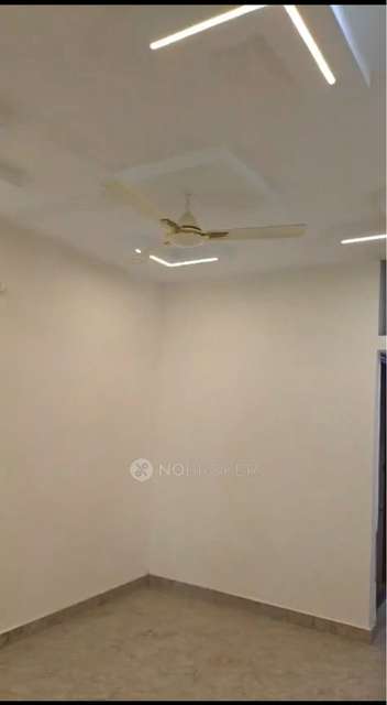 2 BHK Flat In Jagapathi Constructions For Sale  In Kukatpally Housing Board Colony, Kukatpally