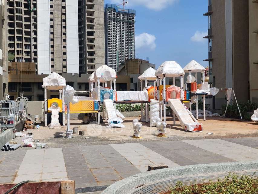 2 BHK Flat In Giona For Sale  In Mulund West