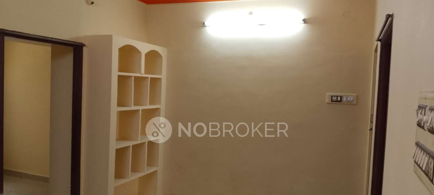 2 BHK House for Rent  In Palavakkam
