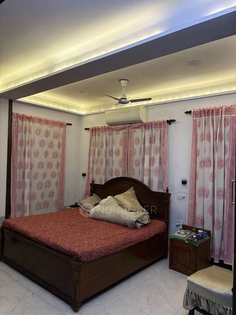 4 BHK Flat In M.i.g Flats For Sale  In Dilshad Garden