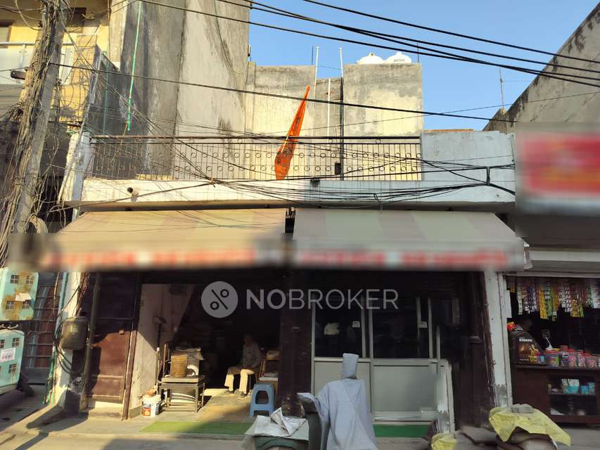 Shop in Old Sher Shah Suri Road, Faridabad for Rent 