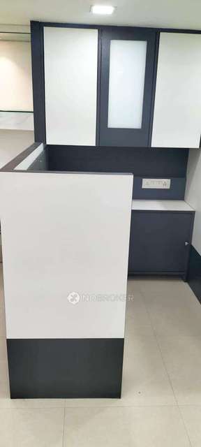 Office Space in Khar West, Mumbai for sale 