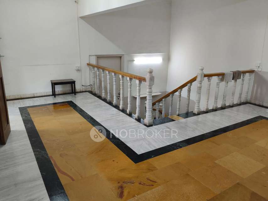 4+ BHK House for Rent  In Ghorpadi