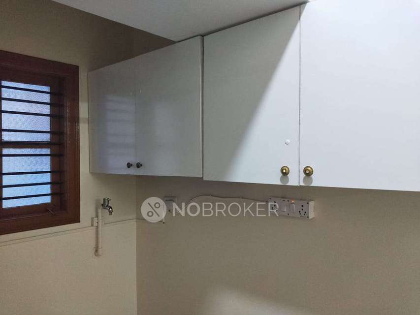 2 BHK Flat In Atiqh Apartment For Sale  In Mangammanapalya