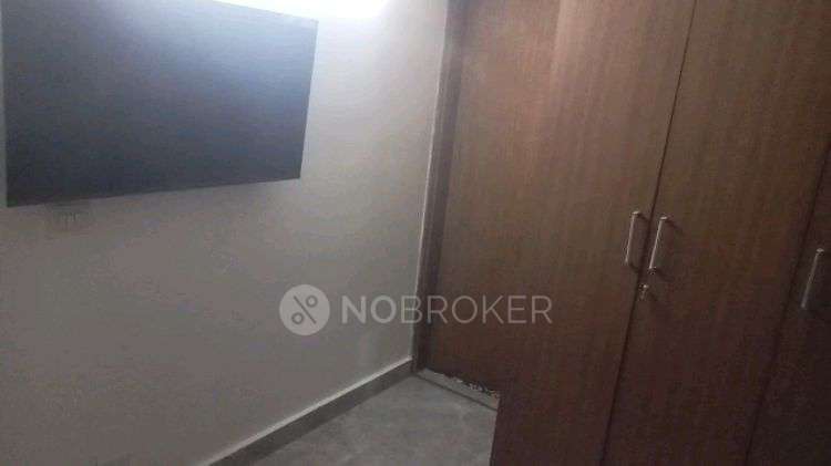 Single Room for Male In 3 BHK  In Malibu Towne In Malibu Towne