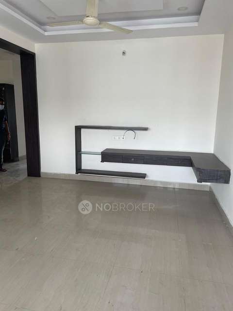2 BHK Flat In Pooja Pride, Gachibowli, Gachibowli for Rent  In Gachibowli
