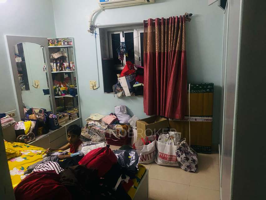 Single Room for Male In 1 BHK  In Goregaon West