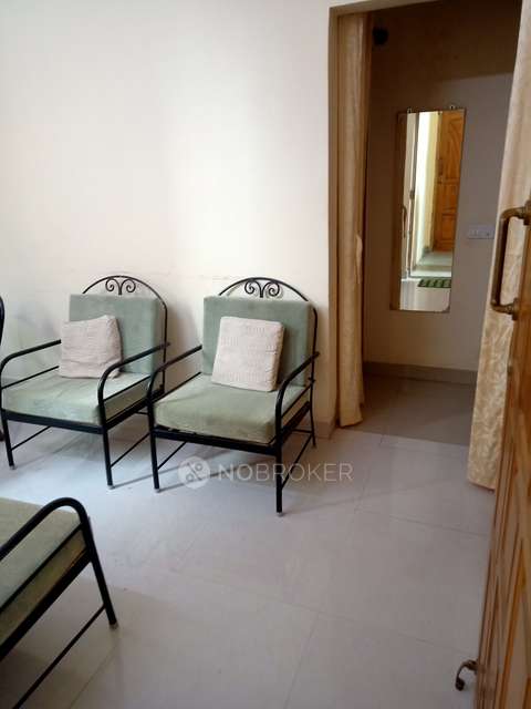 2 BHK Flat In Miracle Apartments for Lease  In Btm Layout