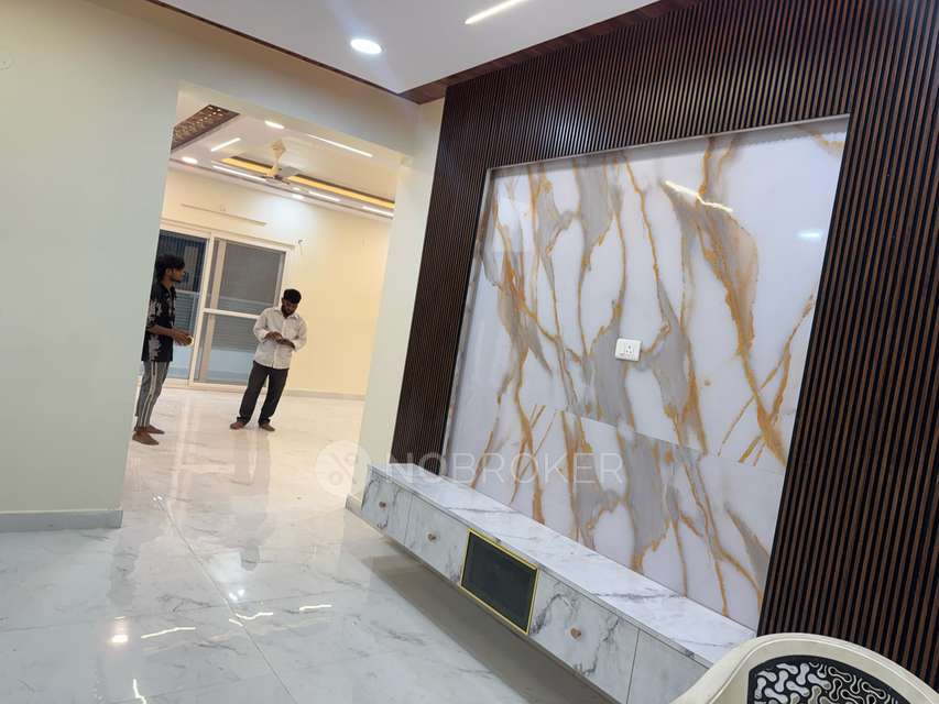 3 BHK Flat In Sri Venkatesha Nivas for Rent  In 5th Lane