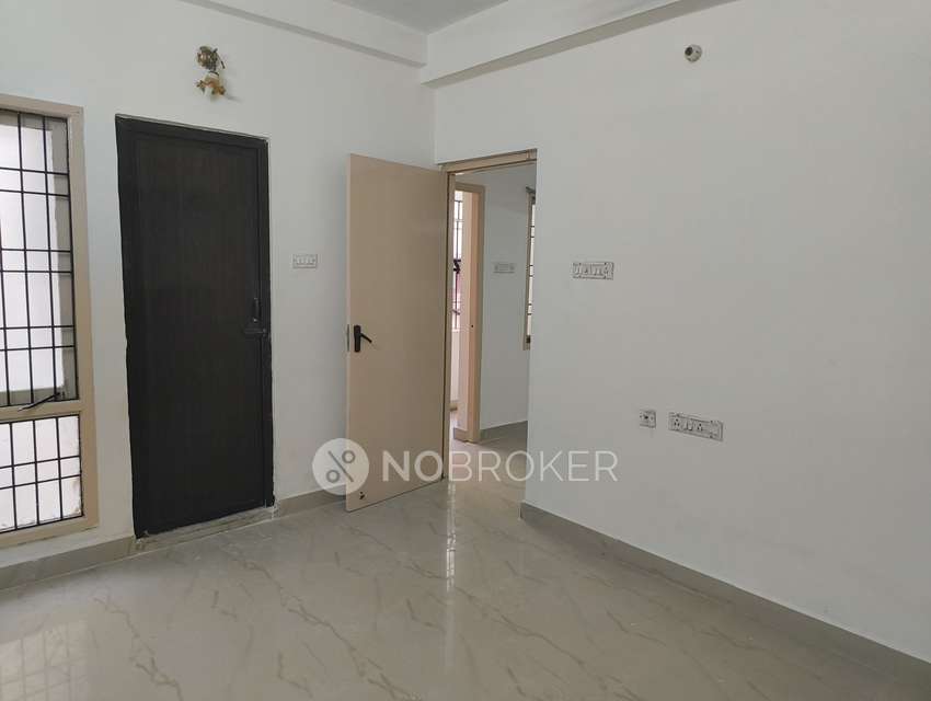 2 BHK Flat In Vinoth Viruksha For Sale  In Mogappair East