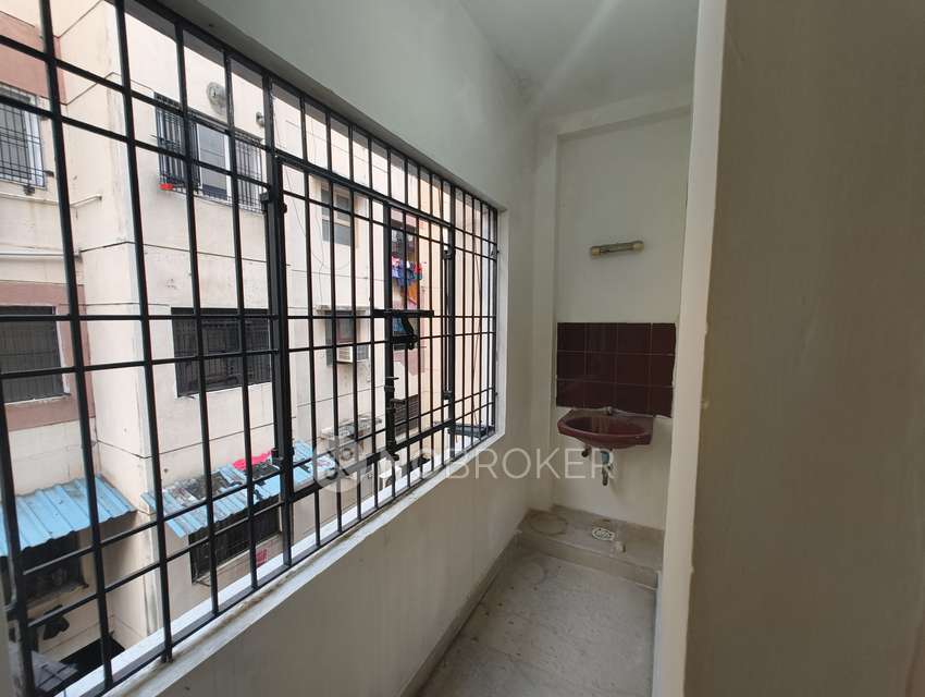 2 BHK Flat In Vinoth Viruksha For Sale  In Mogappair East