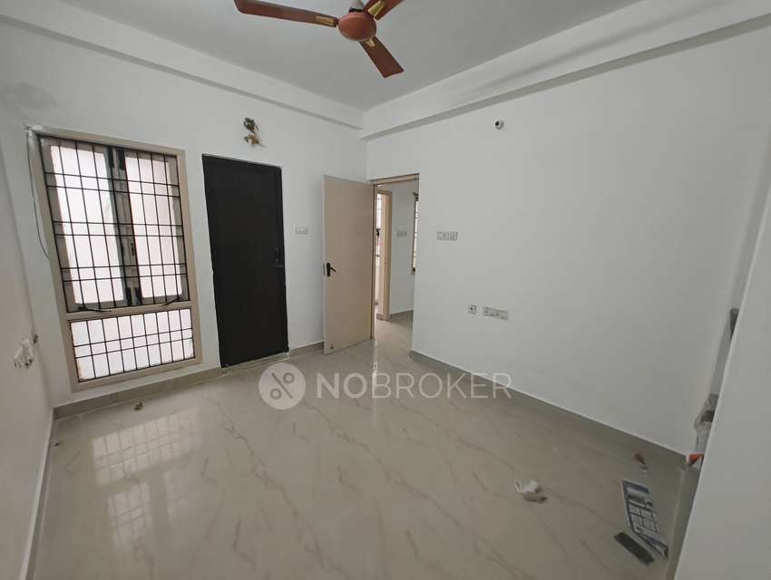 2 BHK Flat In Vinoth Viruksha For Sale  In Mogappair East