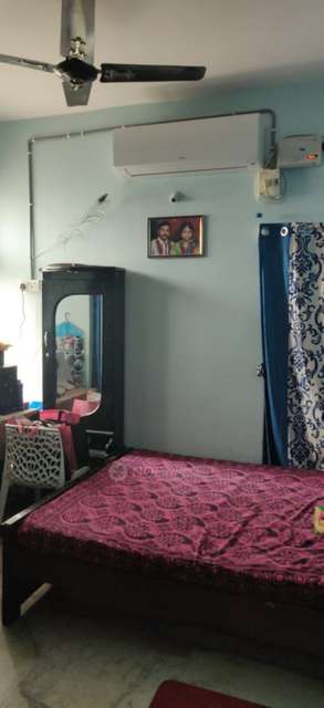 2 BHK Flat In Venkateshwara Towers For Sale  In Amrutha Colony Road