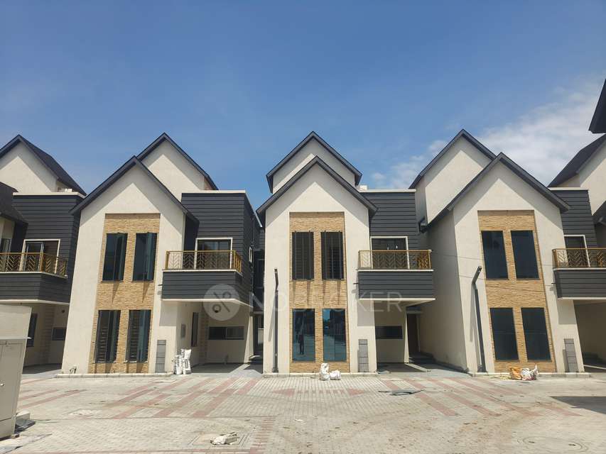 3 BHK Villa In Casagrand Platinum, Perungalathur For Sale  In Perungalathur