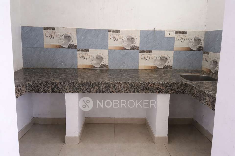 2 BHK Flat For Sale  In Khora Colony