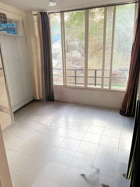 2 BHK Flat In Runwal Paradise, Kothrud for Rent In Kothrud